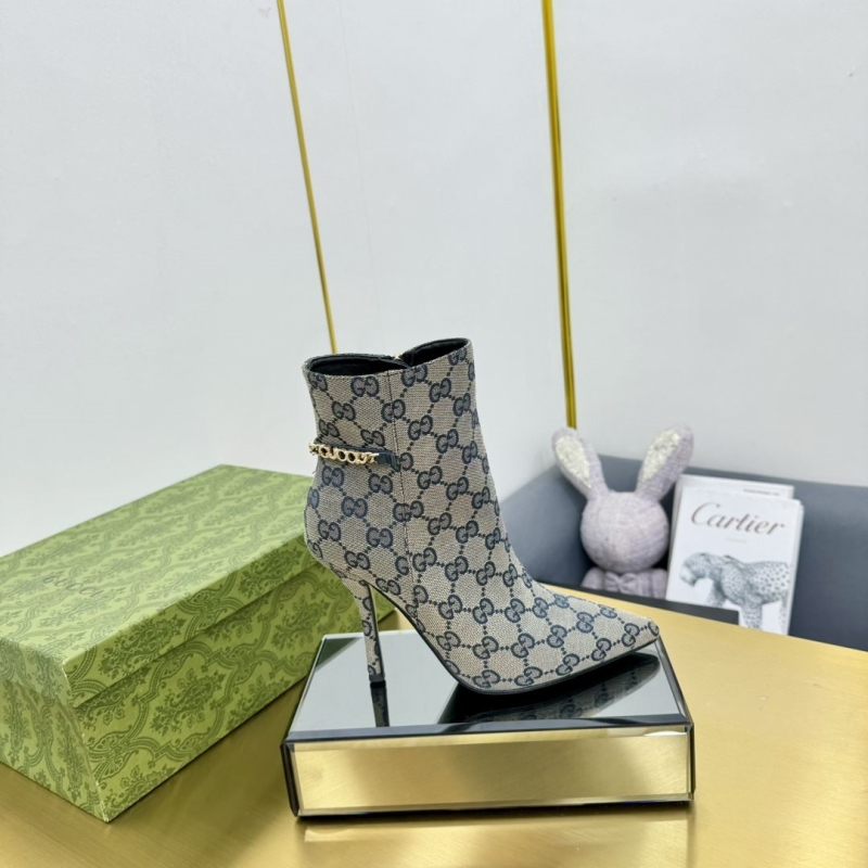G*u*i boots